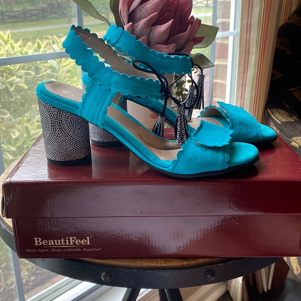 BeutifFeel aqua suede heels, size 39